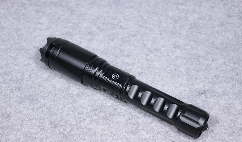 如何防御電擊棍？怎么防止被電擊棍誤傷？